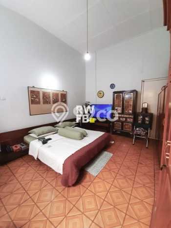 Siap Huni Rumah Mewah 6 Kamar di Menteng Dekat ke Mana Saja Siap Huni Rumah Mewah 6 Kamar di Menteng Dekat ke Mana Saja