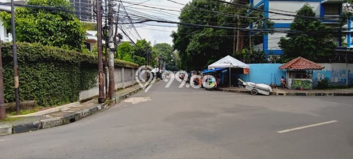 Siap Huni Rumah Mewah 6 Kamar di Menteng Dekat ke Mana Saja Siap Huni Rumah Mewah 6 Kamar di Menteng Dekat ke Mana Saja