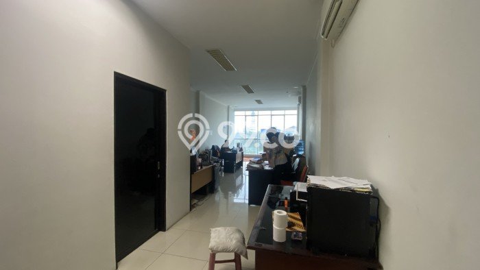 FOR SALE! Ruko di Tebet Jakarta Selatan, LT 280m2, LB 744m2 FOR SALE! Ruko di Tebet Jakarta Selatan, LT 280m2, LB 744m2