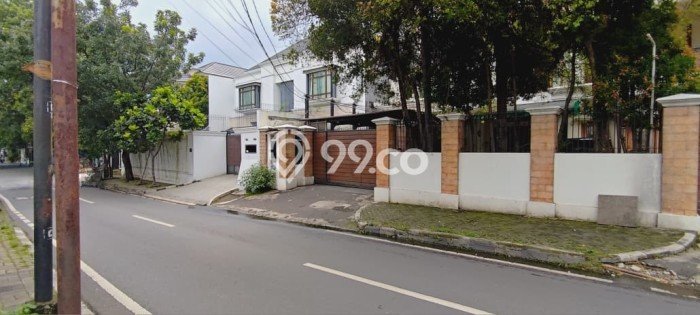 Siap Huni Rumah Mewah 6 Kamar di Menteng Dekat ke Mana Saja Siap Huni Rumah Mewah 6 Kamar di Menteng Dekat ke Mana Saja