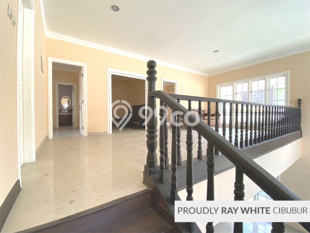 Dijual Rumah Mewah Elegan Dengan View Cantik di Kota Wisata, Bogor Dijual Rumah Mewah Elegan Dengan View Cantik di Kota Wisata, Bogor