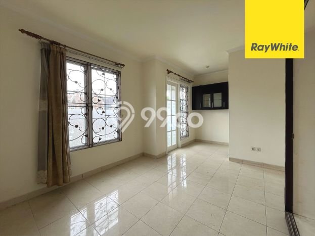 For Sale! Premium House LT 275m2 Desain Elegan di Kota Wisata For Sale! Premium House LT 275m2 Desain Elegan di Kota Wisata