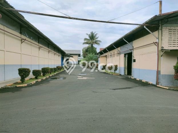 Pabrik Disewa di Citeureup, Bogor, LT 1584m2 / LB 1584m2 Pabrik Disewa di Citeureup, Bogor, LT 1584m2 / LB 1584m2