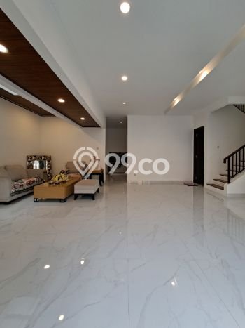 Rumah Elit LB 340m2 Siap Pakai Desain Elegan di Bintaro, Tangerang Selatan Rumah Elit LB 340m2 Siap Pakai Desain Elegan di Bintaro, Tangerang Selatan