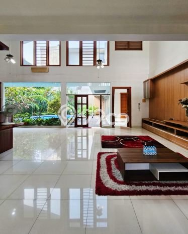 Ready to Use! Premium House LT 768m2 Desain Modern di Pondok Indah Ready to Use! Premium House LT 768m2 Desain Modern di Pondok Indah
