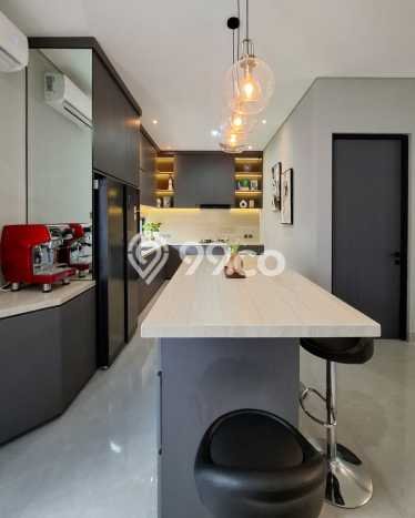 Siap Huni Hunian Elit 4 Kamar di BSD Dekat ke Mana Pun Siap Huni Hunian Elit 4 Kamar di BSD Dekat ke Mana Pun