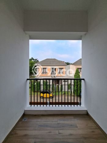 Rumah Elit LB 340m2 Siap Pakai Desain Elegan di Bintaro, Tangerang Selatan Rumah Elit LB 340m2 Siap Pakai Desain Elegan di Bintaro, Tangerang Selatan