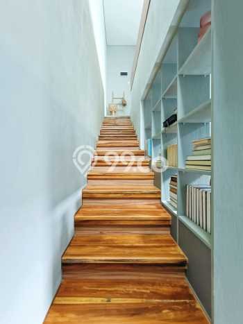 Ready to Use! Luxury House LT 225m2 Desain Elegan di Bintaro Ready to Use! Luxury House LT 225m2 Desain Elegan di Bintaro