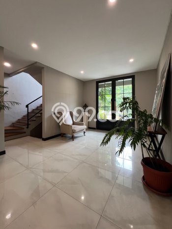 Hot Offer Hunian Premium Ideal dan Luas di BSD, Tangerang Selatan Hot Offer Hunian Premium Ideal dan Luas di BSD, Tangerang Selatan