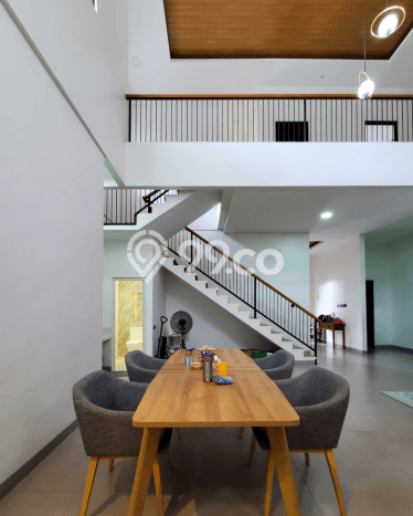 For Sale Rumah Mewah Exclusive di Ciputat Timur, Tangerang Selatan For Sale Rumah Mewah Exclusive di Ciputat Timur, Tangerang Selatan