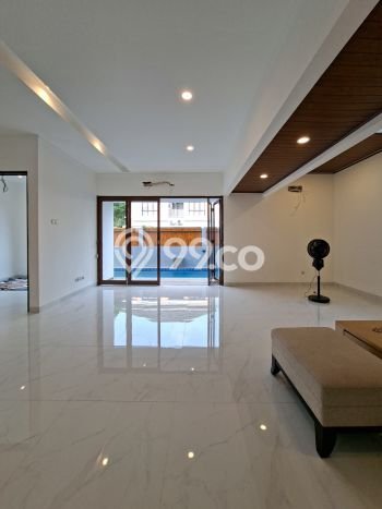 Rumah Elit LB 340m2 Siap Pakai Desain Elegan di Bintaro, Tangerang Selatan Rumah Elit LB 340m2 Siap Pakai Desain Elegan di Bintaro, Tangerang Selatan