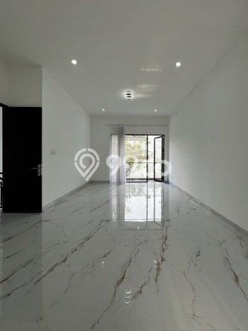 Rumah Luxury Modern Tanpa Renovasi di BSD Foresta Tangerang Rumah Luxury Modern Tanpa Renovasi di BSD Foresta Tangerang