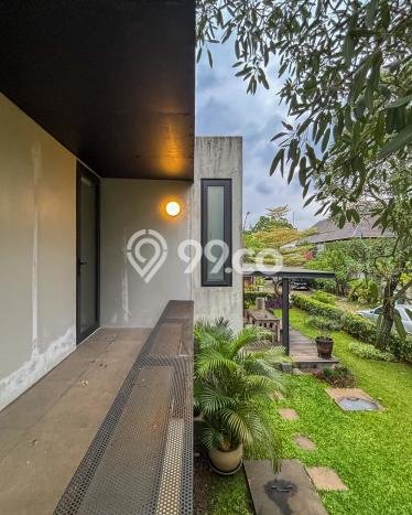 Jual Rumah Mewah Elegan Dengan View Eksklusif di Veteran, Jakarta Selatan Jual Rumah Mewah Elegan Dengan View Eksklusif di Veteran, Jakarta Selatan