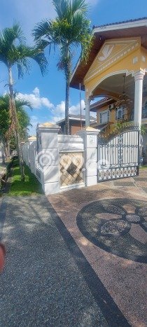 Rumah di Pekanbaru Kota, Pekanbaru, LT 1195m² Bangunan 650m² - SEGERA MILIKI! Rumah di Pekanbaru Kota, Pekanbaru, LT 1195m² Bangunan 650m² - SEGERA MILIKI!
