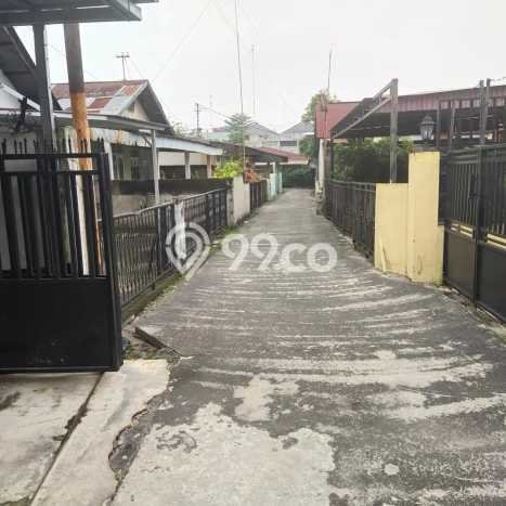 Rumah Modern 8 KT LT 300m2 di Lima Puluh Rumah Modern 8 KT LT 300m2 di Lima Puluh