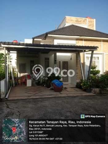 Dijual Rumah 3 Kamar Lokasi Ideal Bagus dan Strategis di Tenayan Raya Dijual Rumah 3 Kamar Lokasi Ideal Bagus dan Strategis di Tenayan Raya
