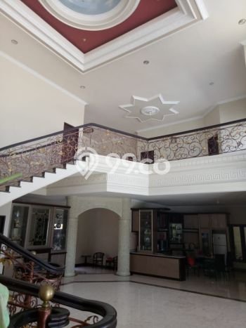 Hunian Elit LB 600m2 Siap Pakai Desain Elegan di Panakukkang, Makassar Hunian Elit LB 600m2 Siap Pakai Desain Elegan di Panakukkang, Makassar