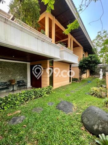 Jual Rumah Mewah Elegan Dengan View Eksklusif di Duri Kepa, Jakarta Barat Jual Rumah Mewah Elegan Dengan View Eksklusif di Duri Kepa, Jakarta Barat