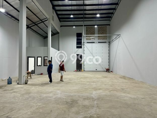 Gudang For Rent Kawasan , Luas 240m2m², Area Premium Gudang For Rent Kawasan , Luas 240m2m², Area Premium