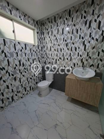 Ready to Use! Premium House LT 108m2 Desain Elegan di Joglo Ready to Use! Premium House LT 108m2 Desain Elegan di Joglo