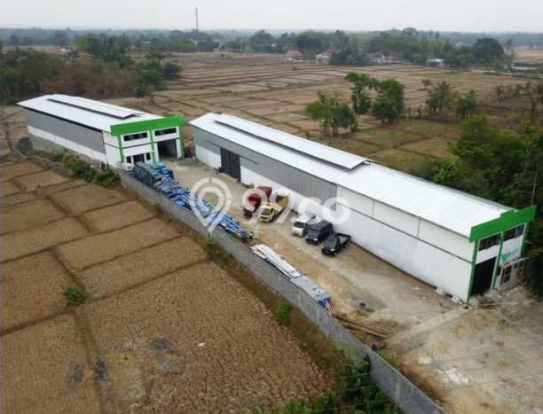 AREA KOMERSIAL! Pabrik di Cikande, Luas 1356m2m², Akses Utama AREA KOMERSIAL! Pabrik di Cikande, Luas 1356m2m², Akses Utama