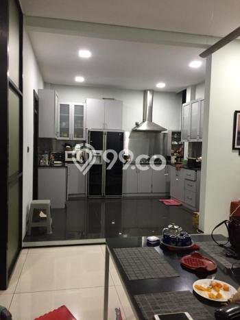 Rumah Elit Modern Siap Huni di Puri Indah Jakarta Barat Rumah Elit Modern Siap Huni di Puri Indah Jakarta Barat