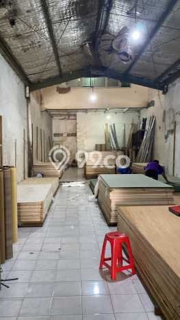 Gudang Favorit Dijual di Kebayoran Lama Jakarta Selatan Kawasan Pusat Bisnis Gudang Favorit Dijual di Kebayoran Lama Jakarta Selatan Kawasan Pusat Bisnis