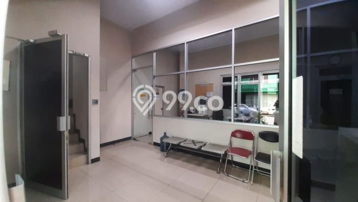 AREA PREMIUM! Gudang For Rent Kawasan , Luas 600m2m², Area Utama AREA PREMIUM! Gudang For Rent Kawasan , Luas 600m2m², Area Utama