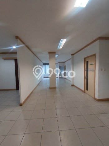 Ruko untuk Disewa di Pusat Jakarta Barat Luas Bangunan 693m2 Ruko untuk Disewa di Pusat Jakarta Barat Luas Bangunan 693m2