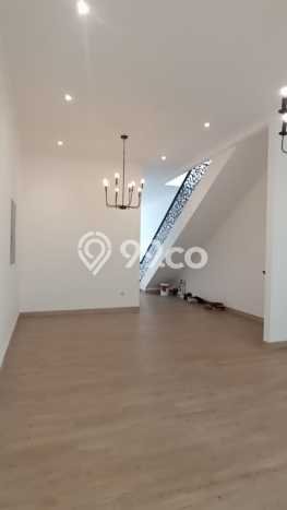 Rumah Luas Asri 3 KT Siap Huni di Joglo Jakarta Barat Rumah Luas Asri 3 KT Siap Huni di Joglo Jakarta Barat