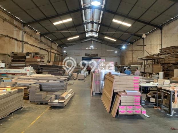 Gudang Dijual di Tangerang LT 1200m2 & LB 1200m2 Lokasi Terbaik! Gudang Dijual di Tangerang LT 1200m2 & LB 1200m2 Lokasi Terbaik!