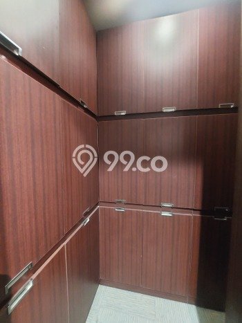 Ruko untuk Disewa di Pusat Jakarta Barat Luas Bangunan 693m2 Ruko untuk Disewa di Pusat Jakarta Barat Luas Bangunan 693m2