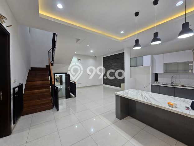 Rumah Luas Asri 3 KT Siap Huni di Bojong Indah Jakarta Barat Rumah Luas Asri 3 KT Siap Huni di Bojong Indah Jakarta Barat