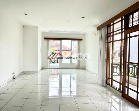 Jarang Ada! Rumah Sewa 3 Kamar Nyaman Siap Huni Kemang Jarang Ada! Rumah Sewa 3 Kamar Nyaman Siap Huni Kemang