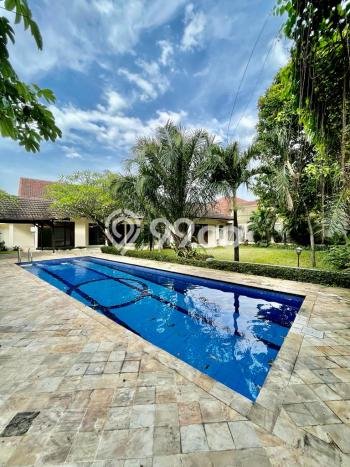 Rumah Elit LB 500m2 Siap Pakai Desain Elegan di Kemang, Jakarta Selatan Rumah Elit LB 500m2 Siap Pakai Desain Elegan di Kemang, Jakarta Selatan