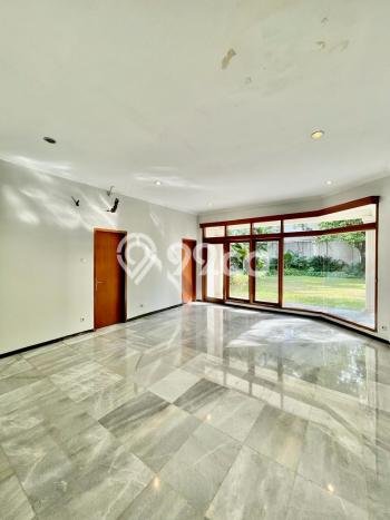 Rumah Elit LB 500m2 Siap Pakai Desain Elegan di Kemang, Jakarta Selatan Rumah Elit LB 500m2 Siap Pakai Desain Elegan di Kemang, Jakarta Selatan