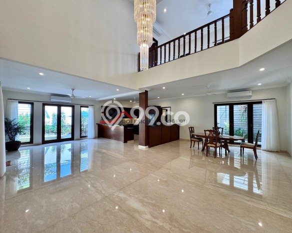 Rumah Luxury Modern Tanpa Renovasi di Pejaten Jakarta Selatan Rumah Luxury Modern Tanpa Renovasi di Pejaten Jakarta Selatan