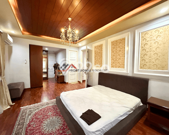 Ready to Use! Premium House LT 400m2 Desain Elegan di Lebak Bulus Ready to Use! Premium House LT 400m2 Desain Elegan di Lebak Bulus