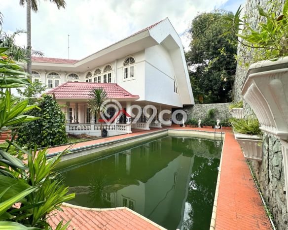 Jual Rumah Mewah Elegan Dengan View Cantik di Simprug, Jakarta Selatan Jual Rumah Mewah Elegan Dengan View Cantik di Simprug, Jakarta Selatan