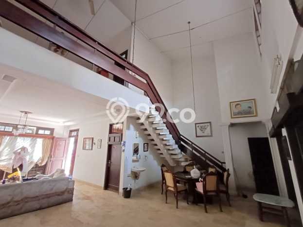 Dijual Rumah Mewah Megah Dengan View Eksklusif di Kemang, Jakarta Selatan Dijual Rumah Mewah Megah Dengan View Eksklusif di Kemang, Jakarta Selatan