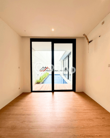 Rumah Elit Modern Tanpa Renovasi di Kemang Jakarta Selatan Rumah Elit Modern Tanpa Renovasi di Kemang Jakarta Selatan