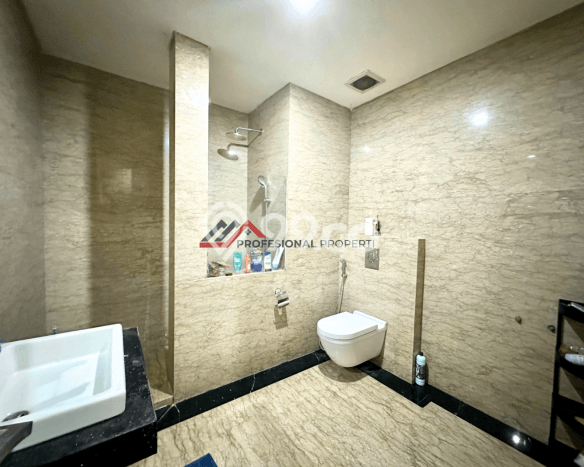 Ready to Use! Premium House LT 400m2 Desain Elegan di Lebak Bulus Ready to Use! Premium House LT 400m2 Desain Elegan di Lebak Bulus