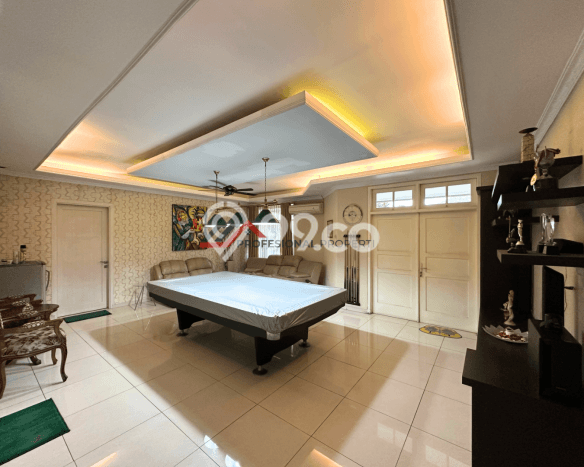 Ready to Use! Luxury House LT 899m2 Desain Modern di Cipete Ready to Use! Luxury House LT 899m2 Desain Modern di Cipete