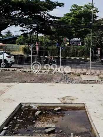 Tanah Lokasi Strategis di Cibubur, Luas 730m2m², Dekat ke Pusat Kota Tanah Lokasi Strategis di Cibubur, Luas 730m2m², Dekat ke Pusat Kota