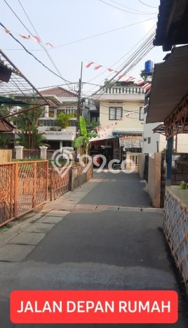 Rumah Luas Asri 3 KT Siap Pakai di Pejaten Timur Jakarta Selatan Rumah Luas Asri 3 KT Siap Pakai di Pejaten Timur Jakarta Selatan