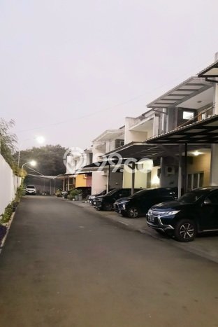 Jual Rumah Modern 4 KT di Cinere, Jakarta Selatan Jual Rumah Modern 4 KT di Cinere, Jakarta Selatan