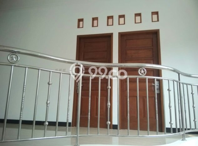Disewakan! Rumah 6 Kamar Tidur &
4 Kamar Mandi di Ampera, Jakarta Selatan Disewakan! Rumah 6 Kamar Tidur &
4 Kamar Mandi di Ampera, Jakarta Selatan