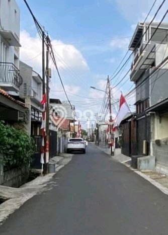 Rumah Minimalis 3 KT LT 150m2 di Pejaten Timur Rumah Minimalis 3 KT LT 150m2 di Pejaten Timur