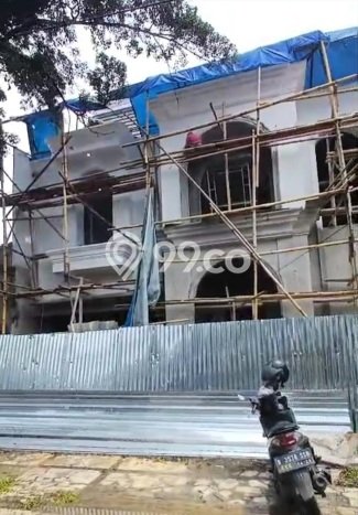 Hunian Mewah LB 540m2 Siap Huni Desain Elegan di Jati Padang, Jakarta Selatan Hunian Mewah LB 540m2 Siap Huni Desain Elegan di Jati Padang, Jakarta Selatan