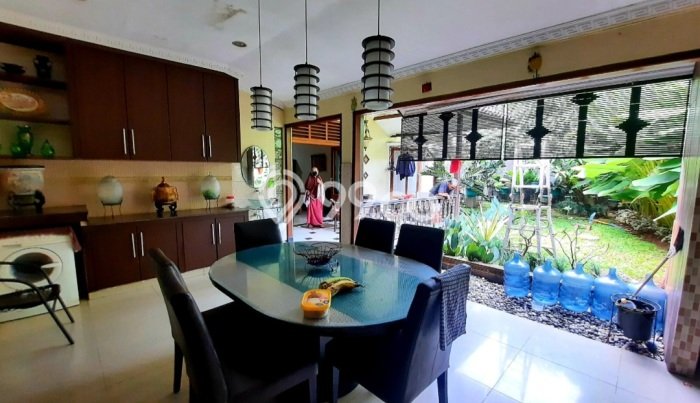 Hunian Mewah LB 350m2 Siap Huni Desain Elegan di Pejaten, Jakarta Selatan Hunian Mewah LB 350m2 Siap Huni Desain Elegan di Pejaten, Jakarta Selatan